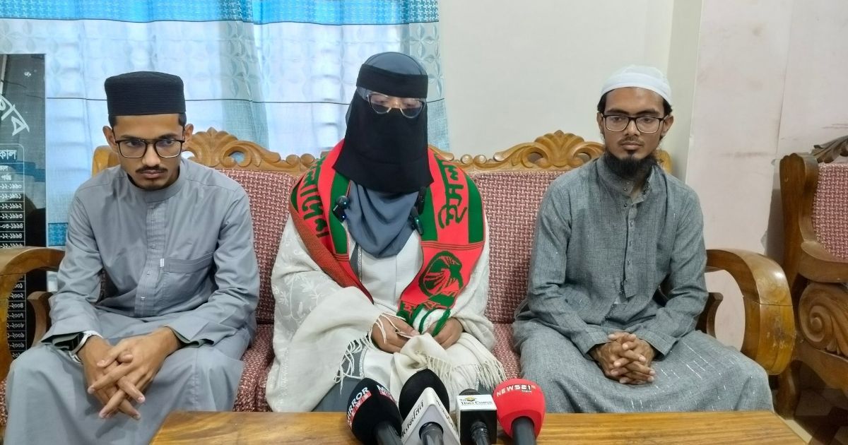 হাত পাখার নারী কর্মীদের ওপর জামায়াত কর্মীদের হামলা, আহত ৩